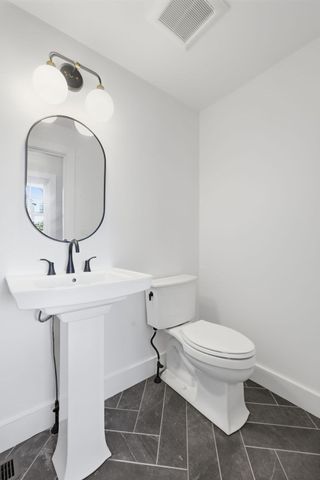 37 Porter Road, Andover, MA 01810