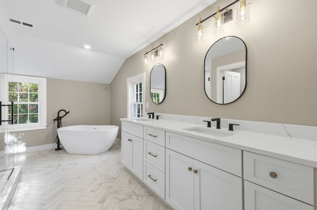 37 Porter Road, Andover, MA 01810