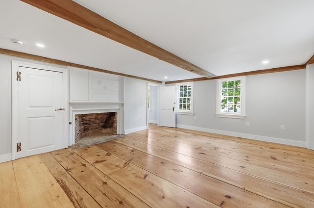37 Porter Road, Andover, MA 01810