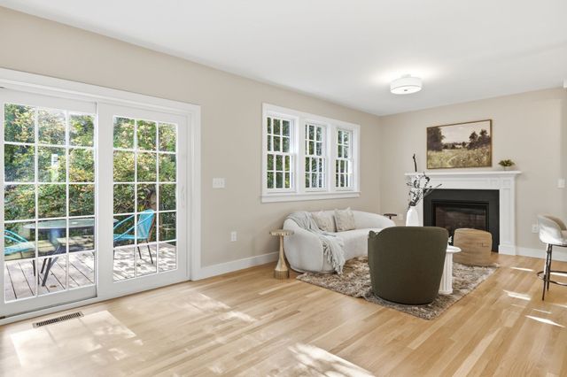 37 Porter Road, Andover, MA 01810