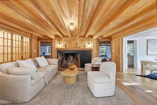 37 Porter Road, Andover, MA 01810