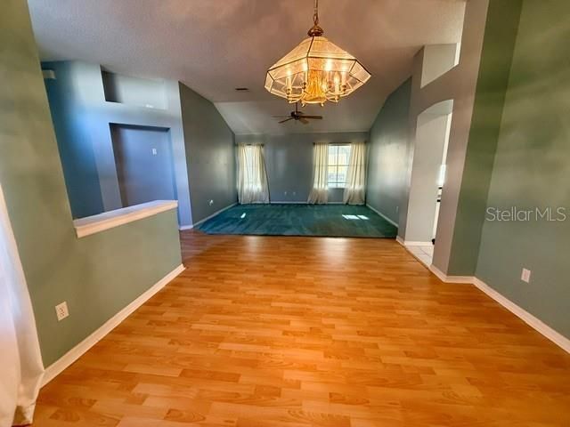 724 VISTA PLACE, Lady Lake, FL 32159