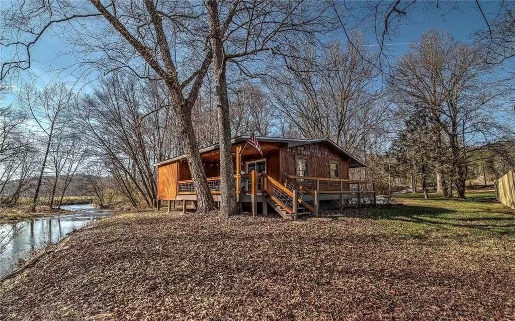 141 Mountain Rivers Rd, Mineral Bluff, GA 30559