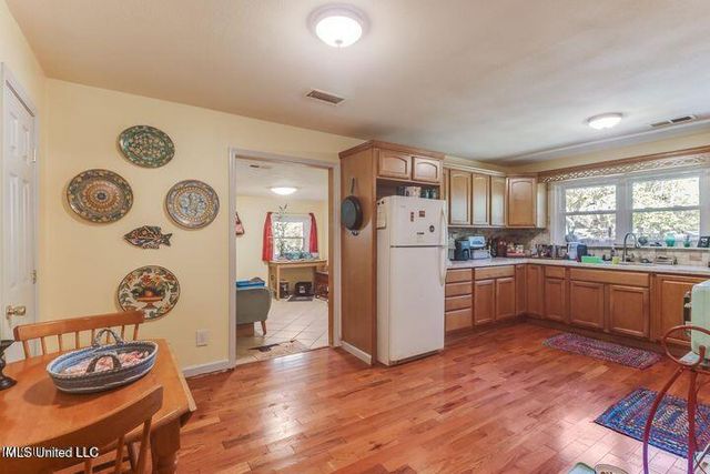 7033 Longridge Road, Long Beach, MS 39560