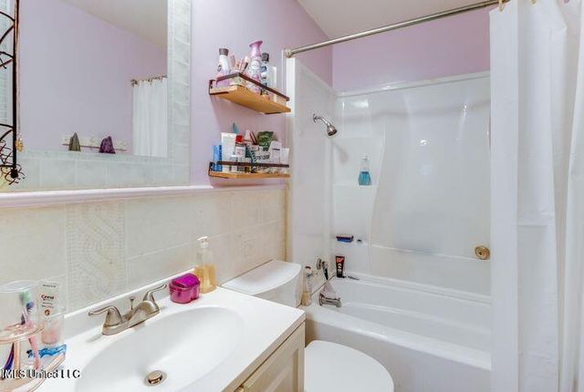 7033 Longridge Road, Long Beach, MS 39560