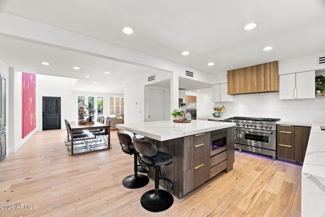 9827 N 65TH Place, Paradise Valley, AZ 85253