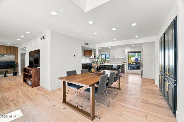 9827 N 65TH Place, Paradise Valley, AZ 85253