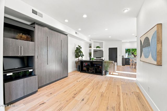 9827 N 65TH Place, Paradise Valley, AZ 85253