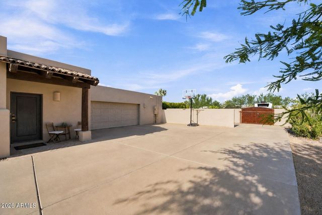 9827 N 65TH Place, Paradise Valley, AZ 85253
