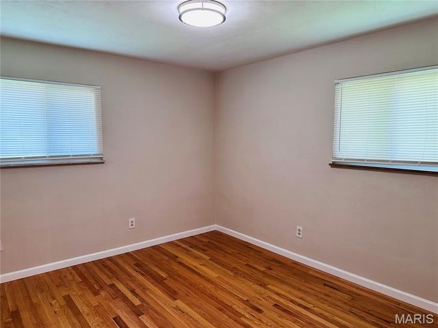 13 Floweridge Lane, Florissant, MO 63031