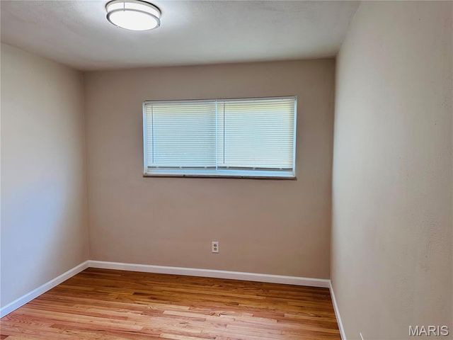 13 Floweridge Lane, Florissant, MO 63031