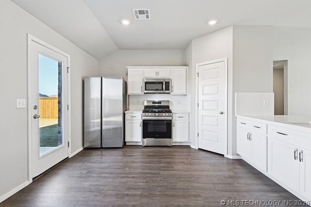 8419 E 162nd Place S, Bixby, OK 74008