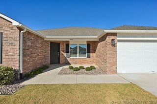 8419 E 162nd Place S, Bixby, OK 74008