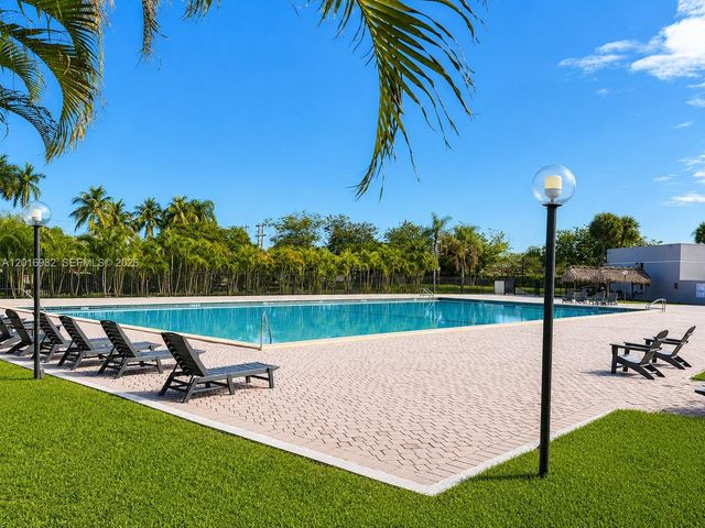 8400 SW 133rd Ave Rd 118, Miami, FL 33183