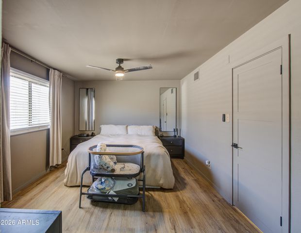 2048 W JOAN DE ARC Avenue, Phoenix, AZ 85029