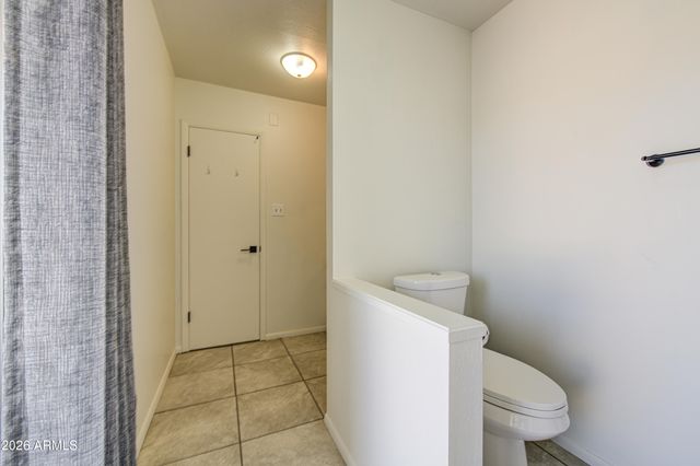 2048 W JOAN DE ARC Avenue, Phoenix, AZ 85029