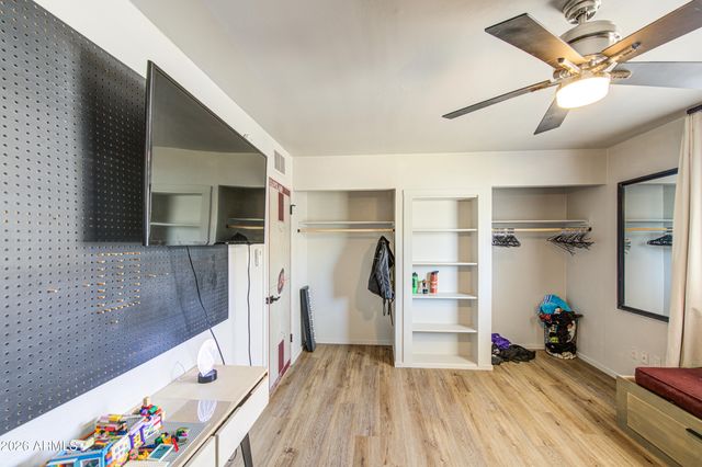 2048 W JOAN DE ARC Avenue, Phoenix, AZ 85029