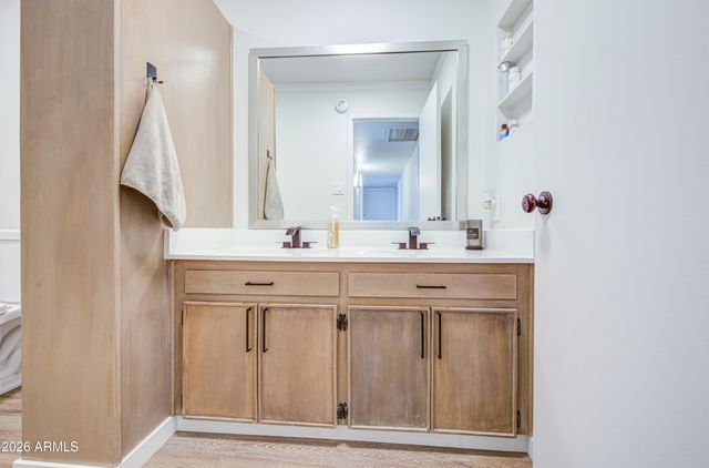 2048 W JOAN DE ARC Avenue, Phoenix, AZ 85029