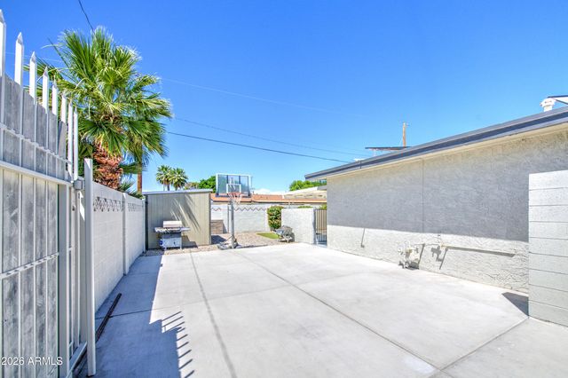 2048 W JOAN DE ARC Avenue, Phoenix, AZ 85029