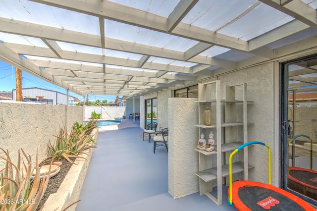 2048 W JOAN DE ARC Avenue, Phoenix, AZ 85029