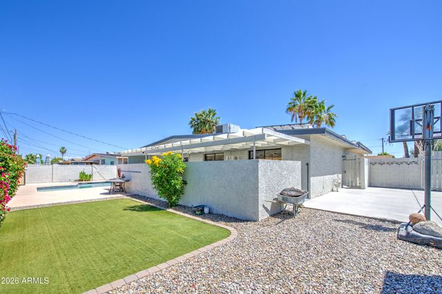 2048 W JOAN DE ARC Avenue, Phoenix, AZ 85029