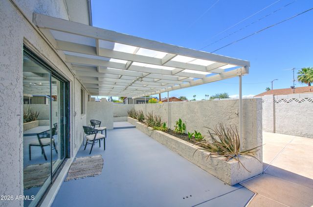2048 W JOAN DE ARC Avenue, Phoenix, AZ 85029