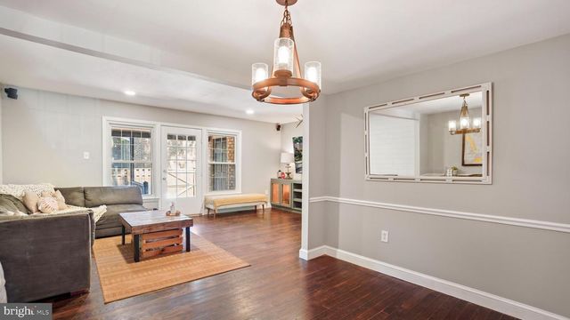 1756 ALBERMARLE DR, Crofton, MD 21114