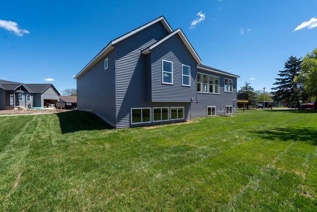 243 W Gardner Street, Sparta Vllg, MI 49345