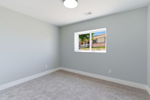243 W Gardner Street, Sparta Vllg, MI 49345