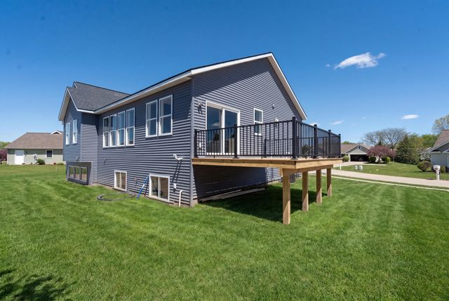 243 W Gardner Street, Sparta Vllg, MI 49345