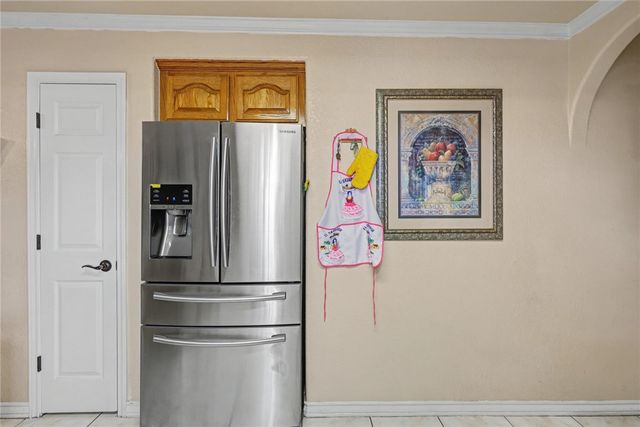 1109 Green Field Dr, Corpus Christi, TX 78405
