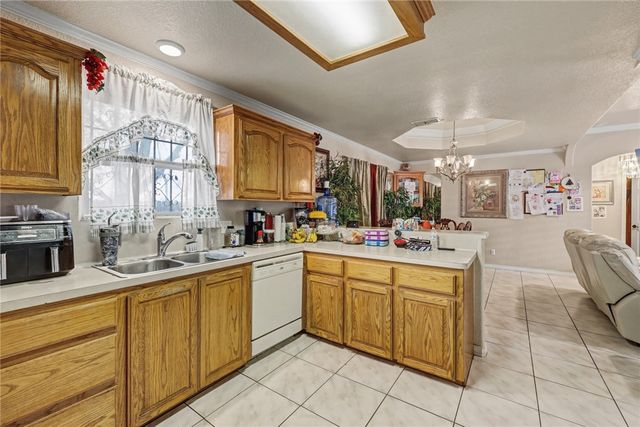 1109 Green Field Dr, Corpus Christi, TX 78405