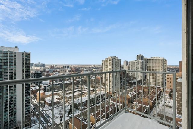 1250 N Dearborn Parkway 24E, Chicago, IL 60610