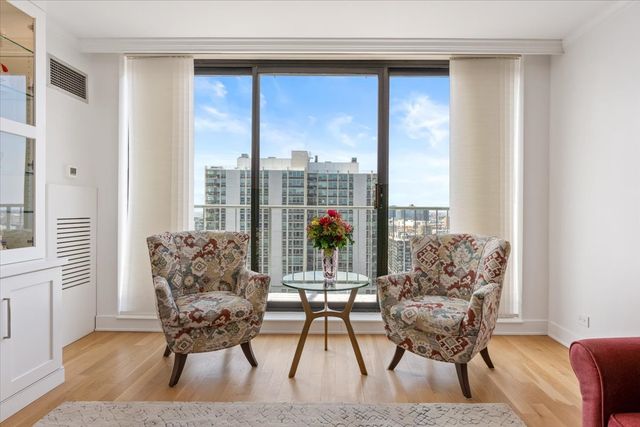 1250 N Dearborn Parkway 24E, Chicago, IL 60610