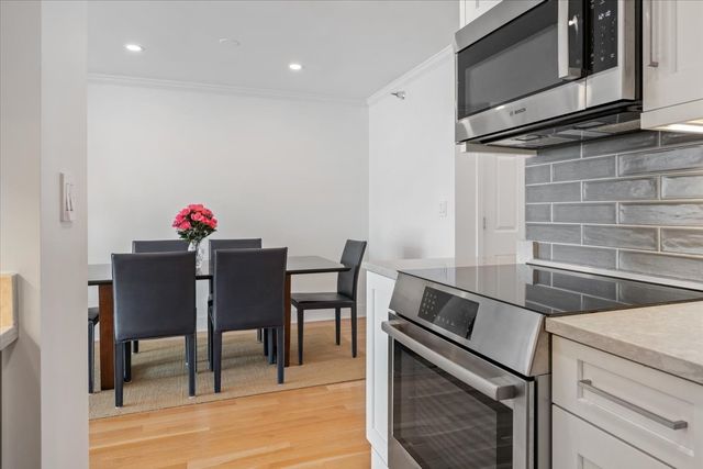 1250 N Dearborn Parkway 24E, Chicago, IL 60610