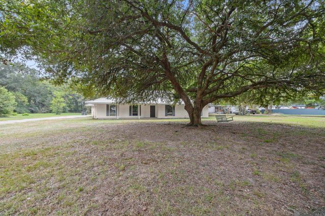 15316 Libra Ave, Pride, LA 70770