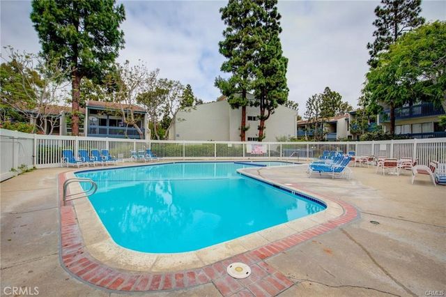 824 Camino Real 204, Redondo Beach, CA 90277