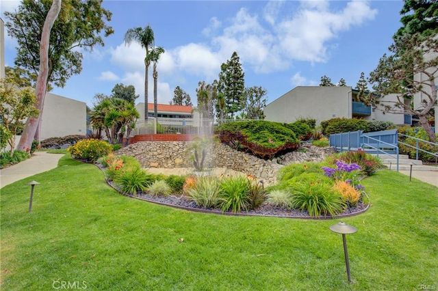 824 Camino Real 204, Redondo Beach, CA 90277