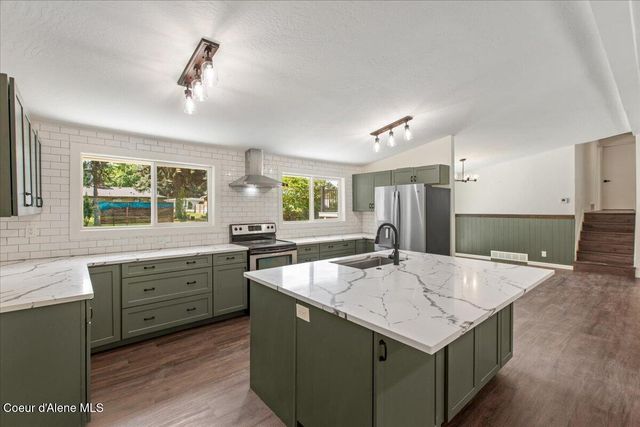2918 E Fernan CT, Coeur D'alene, ID 83814