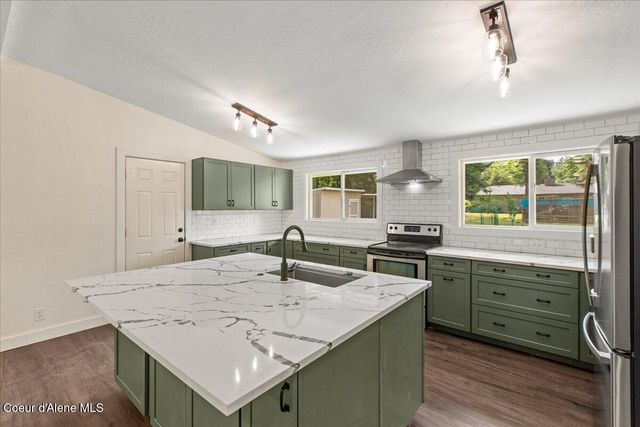 2918 E Fernan CT, Coeur D'alene, ID 83814