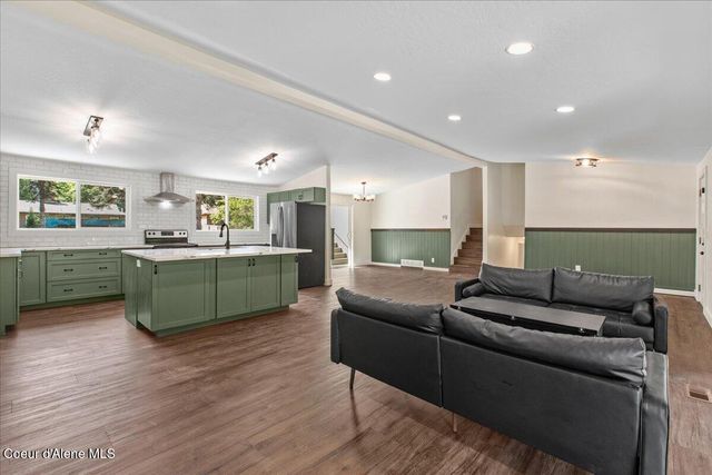 2918 E Fernan CT, Coeur D'alene, ID 83814
