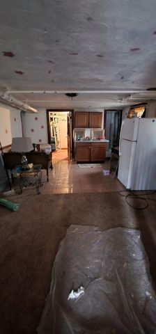 8443 S Manistee Avenue, Chicago, IL 60617