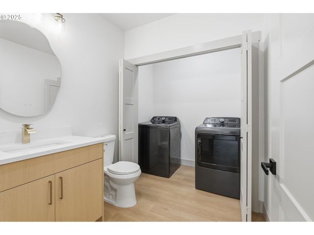 437 Ne FARGO St, Portland, OR 97212