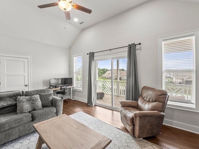 71 Windjammer Ct, Winchester, TN 37398