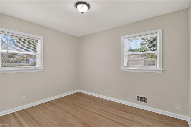 8133 Baywood DR, Norfolk, VA 23518