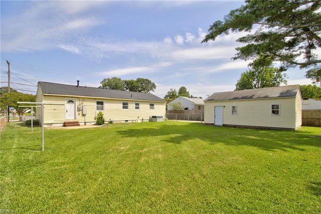 8133 Baywood DR, Norfolk, VA 23518