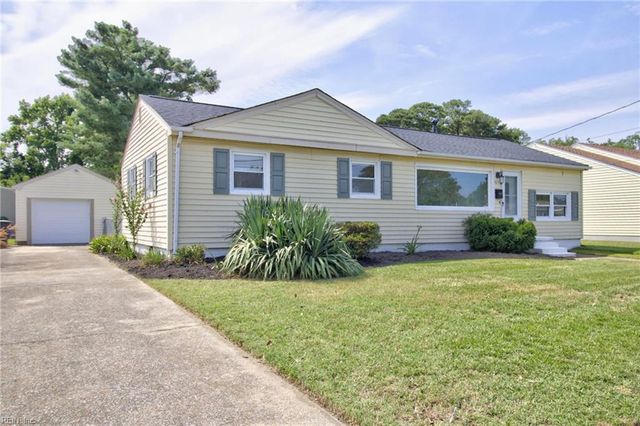 8133 Baywood DR, Norfolk, VA 23518