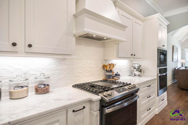 214 Bristleleaf Path, Kathleen, GA 31047