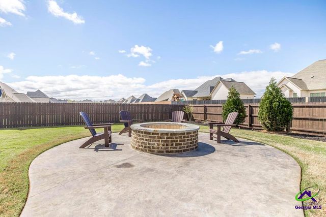 214 Bristleleaf Path, Kathleen, GA 31047