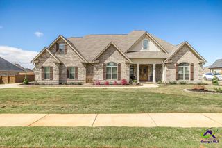 214 Bristleleaf Path, Kathleen, GA 31047